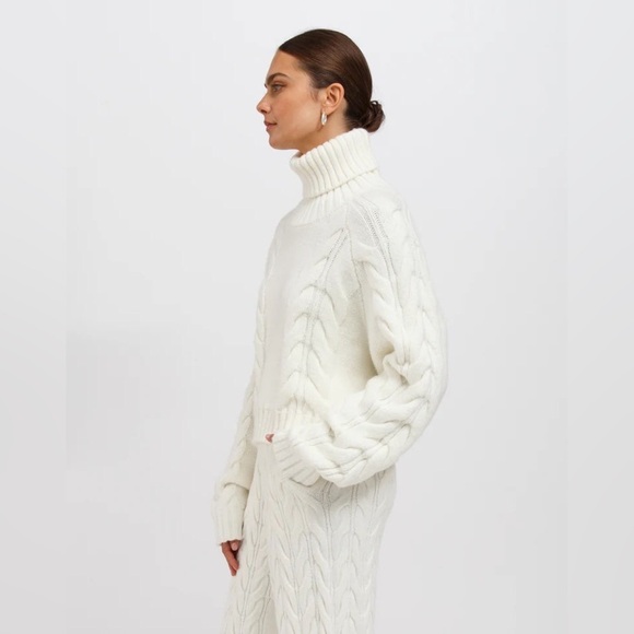 Brunette The Label Adele Knit Turtleneck in Cream – Size L/XL – NWT - Picture 2 of 3